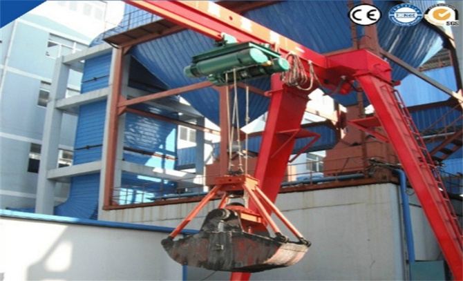 抓斗門式起重機